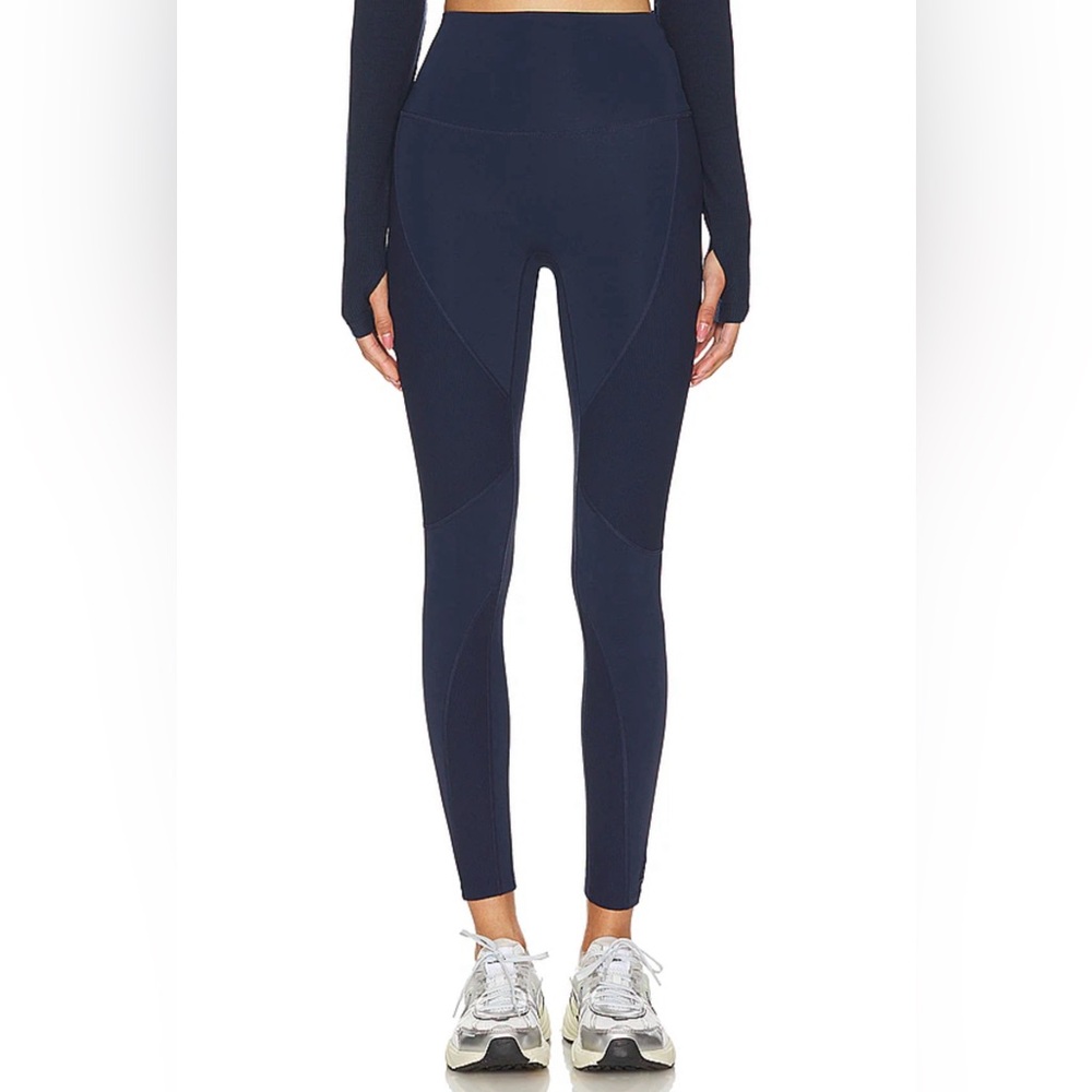 P.E. Nation Free Play Legging in Navy, L